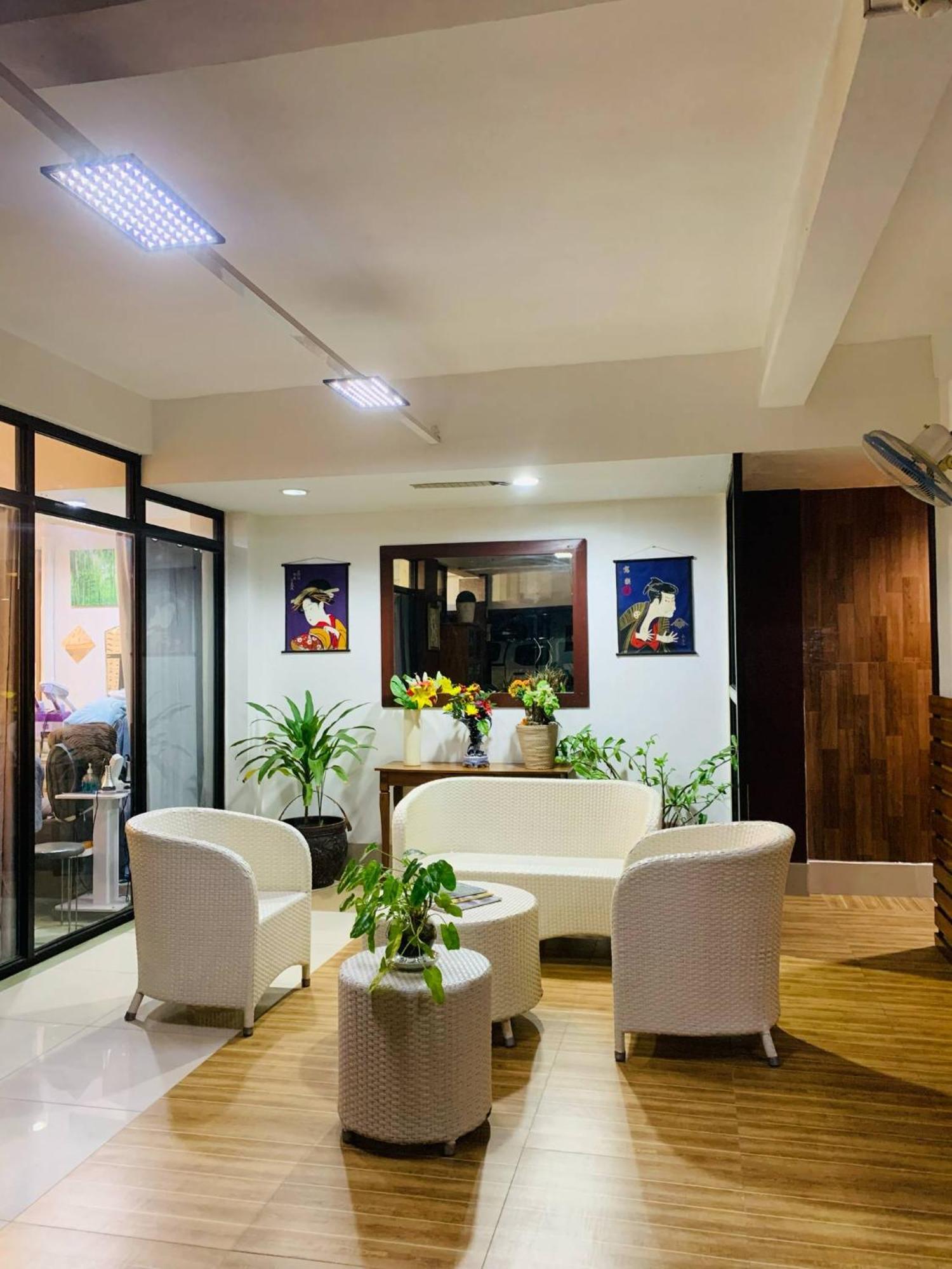Axis Hotel Lapu-Lapu City